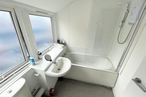 2 bedroom apartment to rent, Halifax Place, Nottingham, NG1