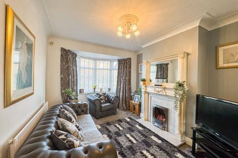 3 bedroom semi-detached house for sale, Tottington Road, Bury BL8