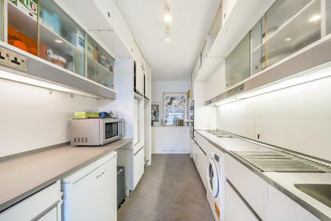 1 bedroom flat for sale, Barbican, London EC2Y