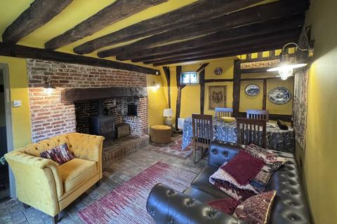 2 bedroom cottage for sale, The Street, Bramfield