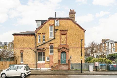 2 bedroom flat for sale, Devonshire Road, London SE23