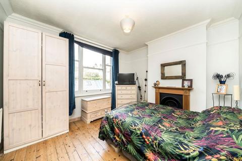 2 bedroom flat for sale, Devonshire Road, London SE23