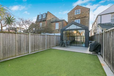 undefined, Thorpe Road, Kingston Upon Thames KT2
