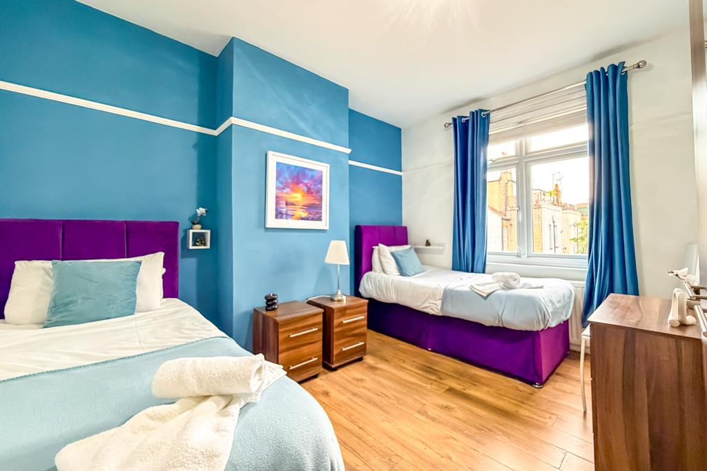 Bedroom 4 png