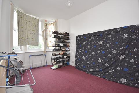 3 bedroom flat for sale, Arundel Road, Margate
