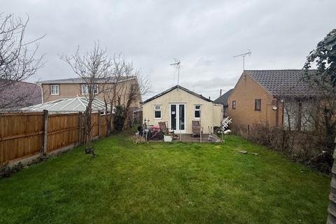 1 bedroom bungalow for sale, Rose Cottage, 55 Oakmead Road, St. Osyth, Essex, CO16 8NW