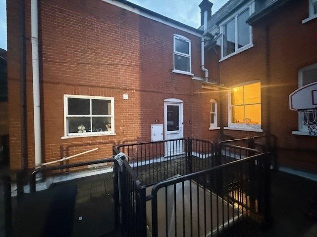 External jpg