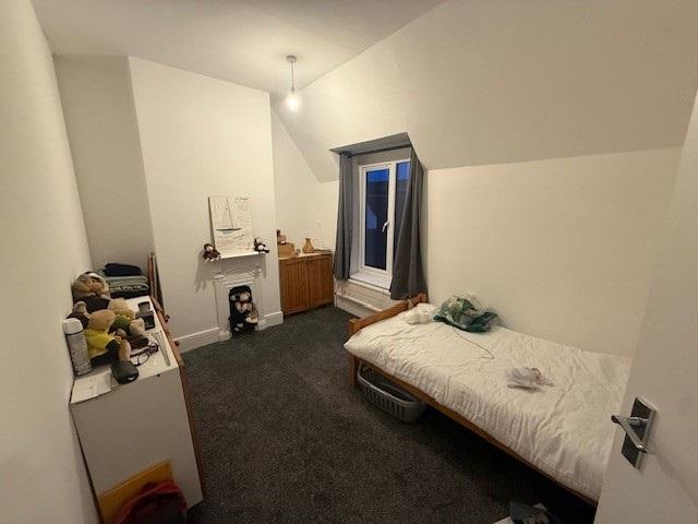 Bedroom jpg