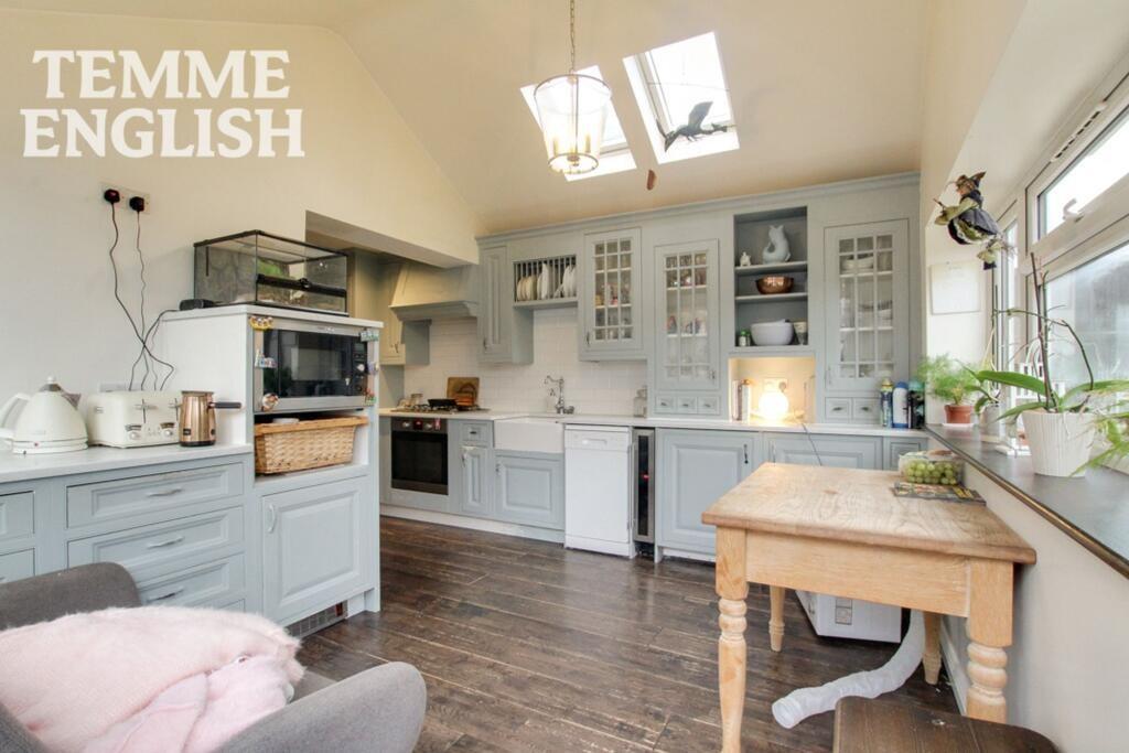 Kitchen 4 jpeg