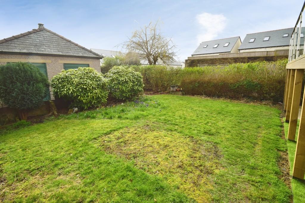 B68194e2-Garden 201
