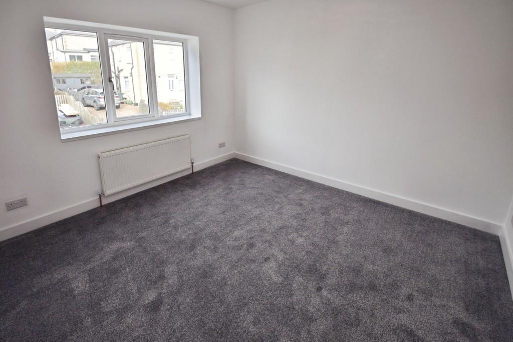 4cb3faec-Bedroom 202
