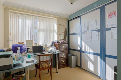 3 bedroom apartment for sale, Grove Road, Bournemouth