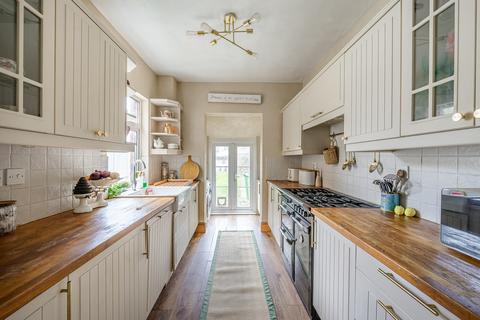2 bedroom terraced house for sale, Avenue Road South, Newport