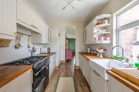 2 bedroom terraced house for sale, Avenue Road South, Newport