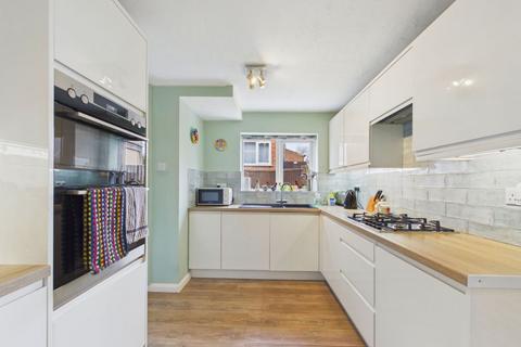 3 bedroom semi-detached house for sale, 6 Holmstead Avenue, Whitby