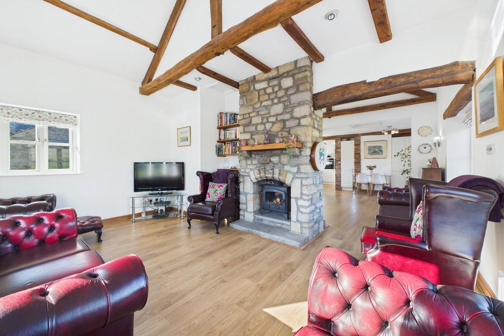 Living/Dining Area