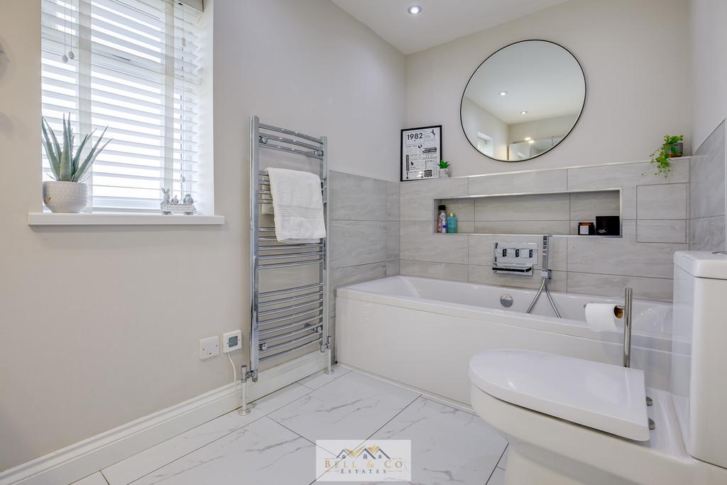 Bathroom 1.1
