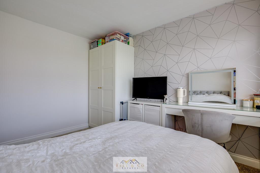 Bedroom 2.3