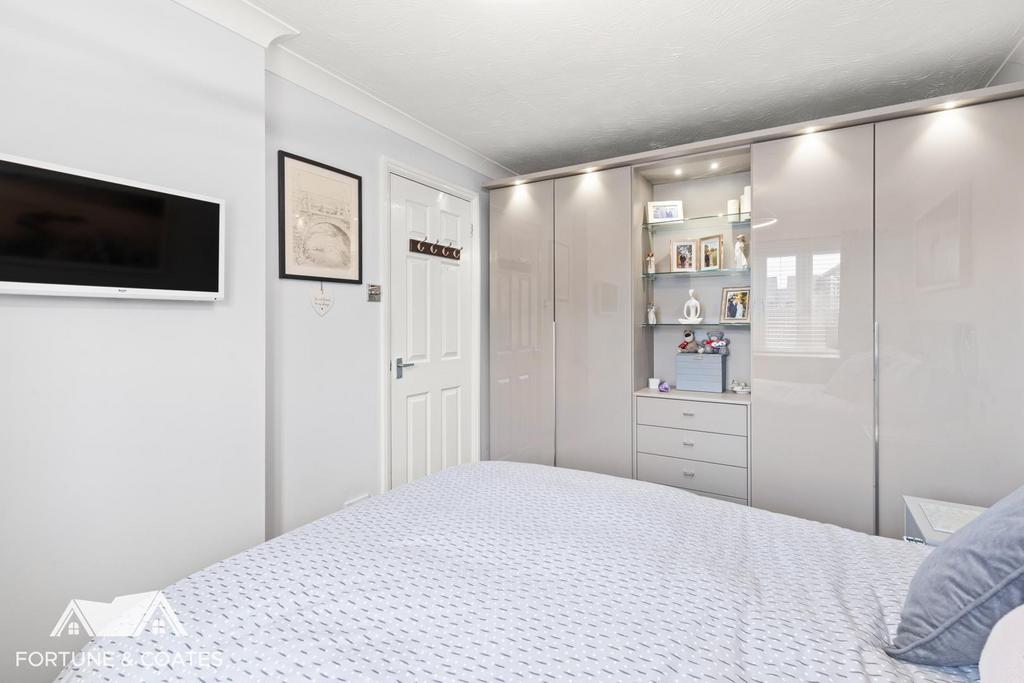 Westbury Rise 24.jpg
