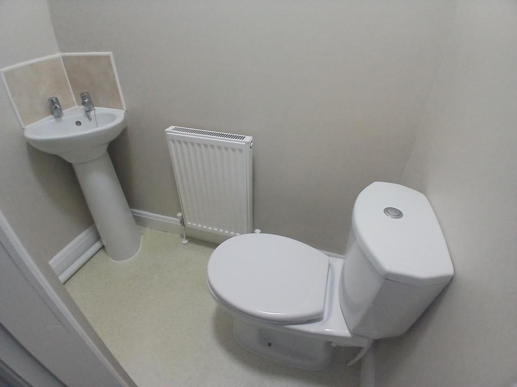 Cloakroom/wc