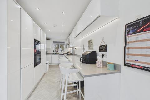 Furness Close, Dinnington