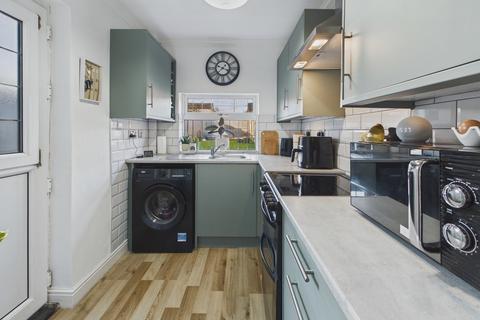2 bedroom semi-detached house for sale, King Street North, Chesterfield