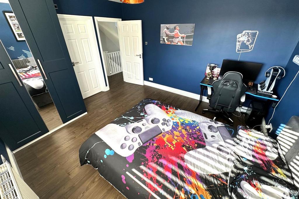 BEDROOM 3 (pic 2)