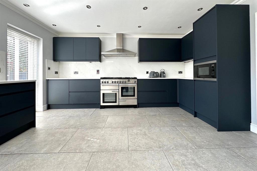 Kitchen / dining / family room