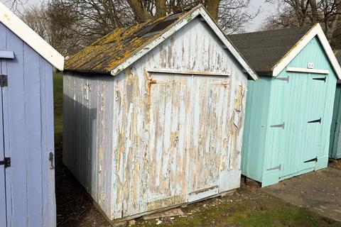 Chalet for sale, Beach Hut 263, Felixstowe IP11