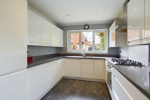 undefined, Larkswood Road, Corringham, SS17