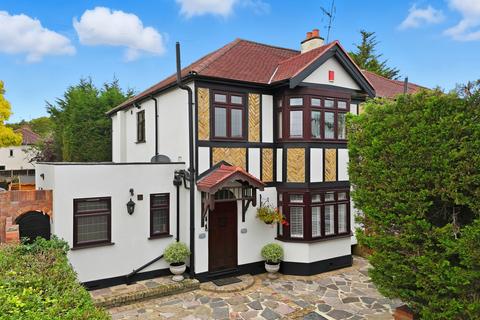 4 bedroom semi-detached house for sale, Larkshall Road, Chingford, London. E4 6NT