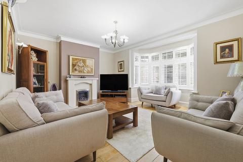 4 bedroom semi-detached house for sale, Larkshall Road, Chingford, London. E4 6NT