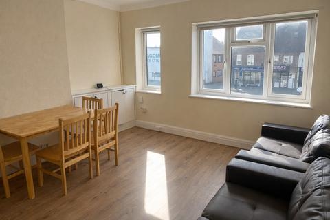 4 bedroom apartment to rent, Uxbridge Road, Uxbridge UB10
