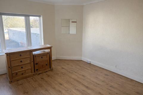 4 bedroom apartment to rent, Uxbridge Road, Uxbridge UB10
