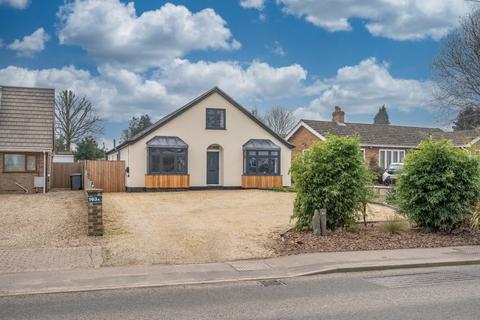 4 bedroom chalet for sale, Taverham, Norwich
