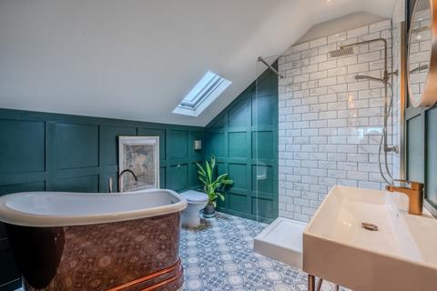 4 bedroom chalet for sale, Taverham, Norwich