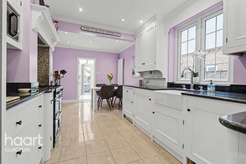 3 bedroom semi-detached house for sale, Walton Road, Clacton-On-Sea