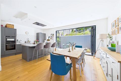 undefined, Small development on the outskirts of Clevedon