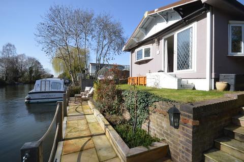 2 bedroom detached house for sale, Garrick's Ait, Thames Street