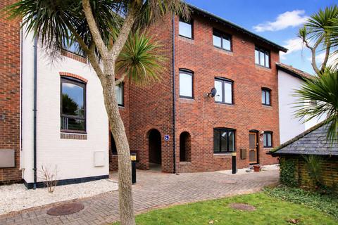 3 bedroom apartment for sale, Endeavour Way, Hythe, Southampton