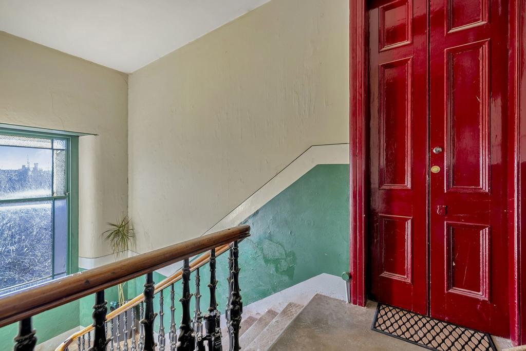 10-web-or-mls-21 Overdale Avenue Flat 3.1 5