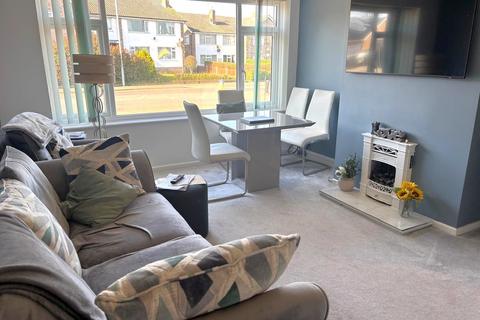 2 bedroom ground floor maisonette to rent, Silverdale Court, Clacton On Sea CO15
