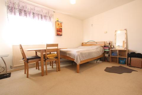 undefined, Colnbrook