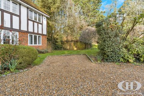 5 bedroom detached house for sale, South Park Drive, Gerrards Cross
