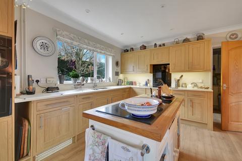 4 bedroom detached bungalow for sale, Northiam, East Sussex TN31
