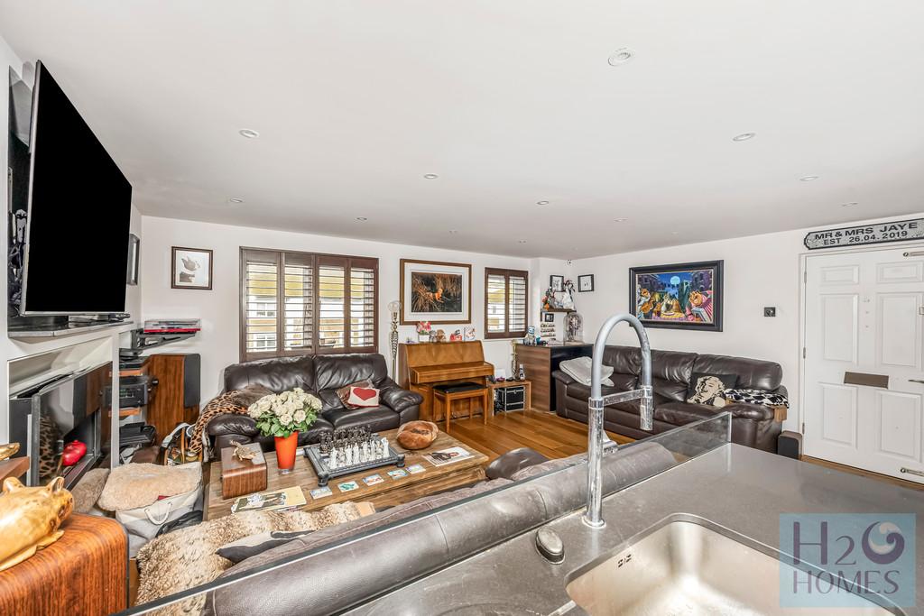 The Strand, Collingwood Court, Flat 35-019