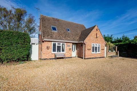 undefined, Wiggenhall St. Mary Magdalen, King's Lynn