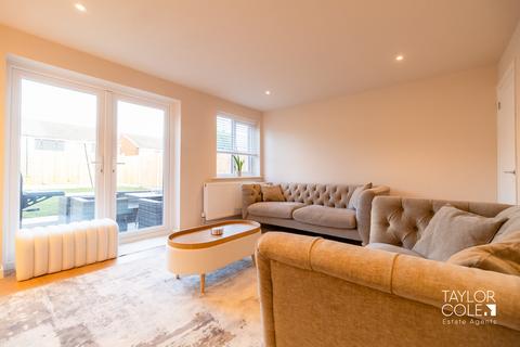 3 bedroom semi-detached house for sale, Seaton, Tamworth