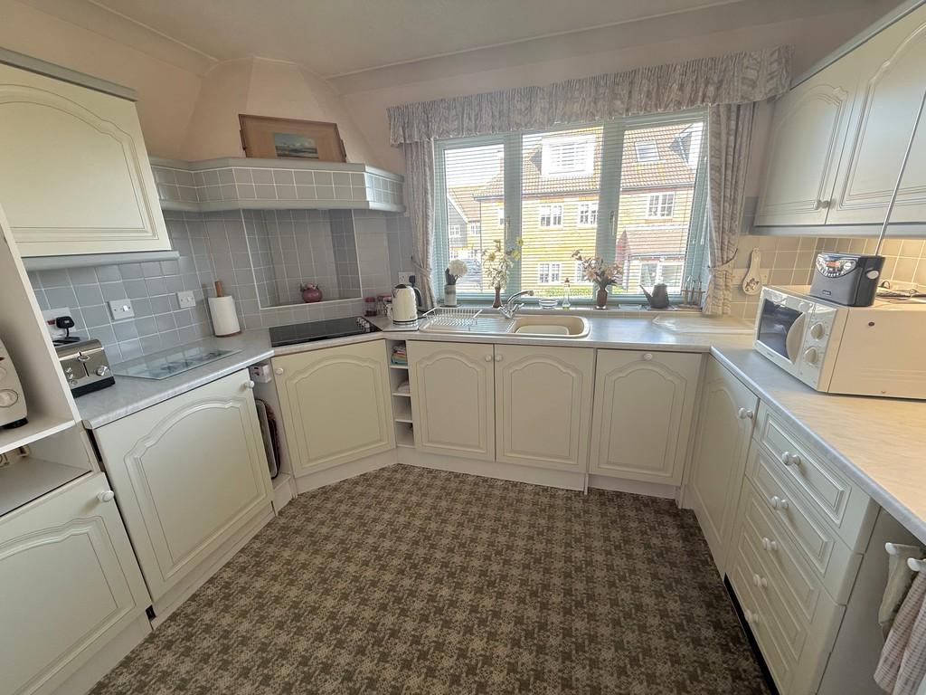 22 The Leas Kitchen