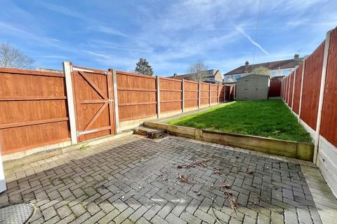 1 bedroom end of terrace house to rent, Purbeck Road, Hornchurch